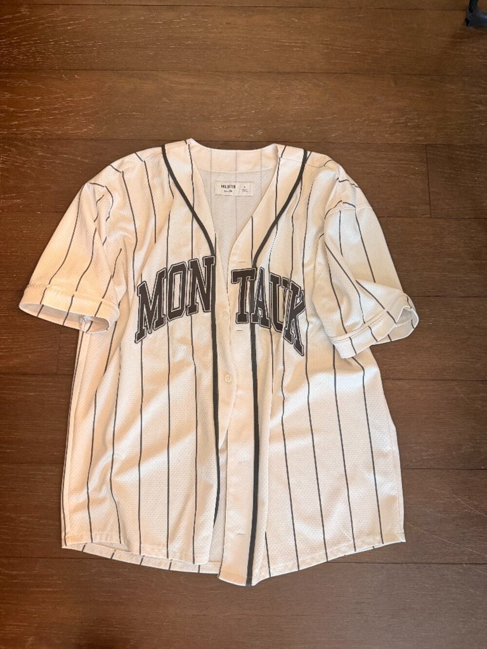 Men's Hollister Montauk Boxy Jersey- Size Medium